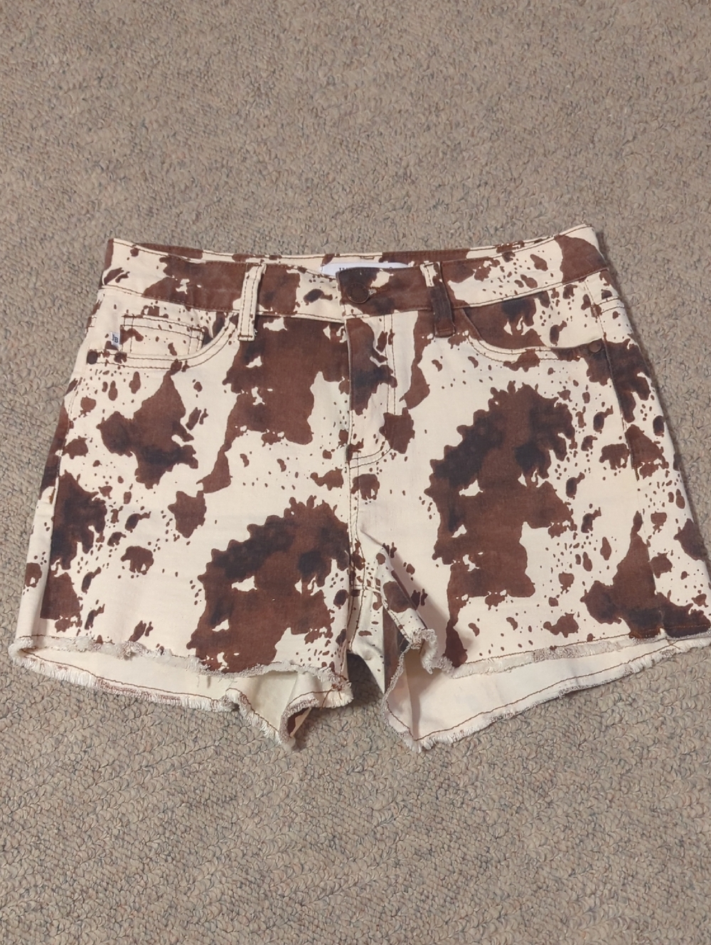 Judy Blue Cream and Brown Cowprint Denim Shorts Raw Edge Small